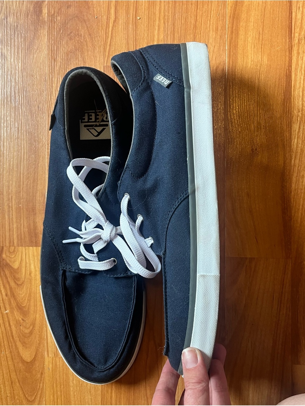 Reef Men's Navy Canvas Boat Shoes with White Laces - Picture 2 of 5